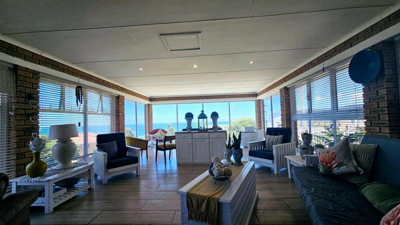 5 Bedroom Property for Sale in Reebok Western Cape